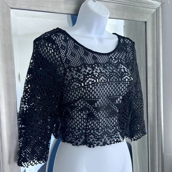 H&M Long Sleeve Lace Crop Top Color Black Size 4 - Picture 2 of 7